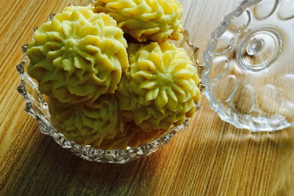 奶香曲奇饼干的做法_【图解】奶香曲奇饼干怎么做如何做好吃_奶香曲奇饼干家常做法大全_秦雪飞wi_豆果美食