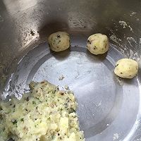 改良版土豆泥丸子的做法图解1