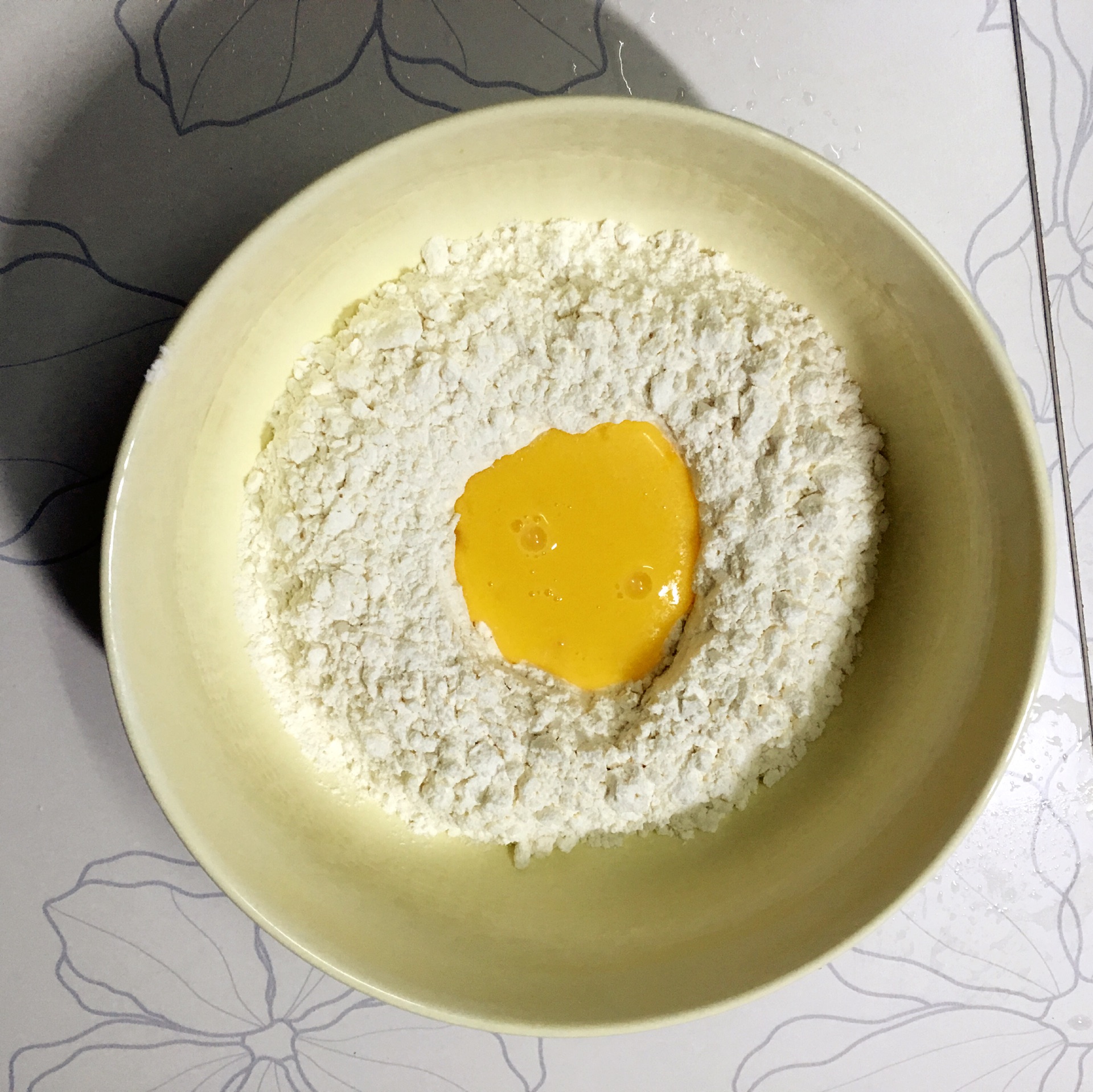1碗面粉，2个鸡蛋，教你在家做鸡蛋芝麻小饼干，又香又脆超解馋 - 哔哩哔哩