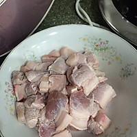 非正常版酸菜汆白肉的做法图解1