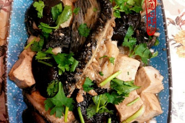 香菇豆腐炖鱼块的做法_【图解】香菇豆腐炖鱼