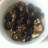 胡萝卜肉丁咸饭高压锅版的做法图解1