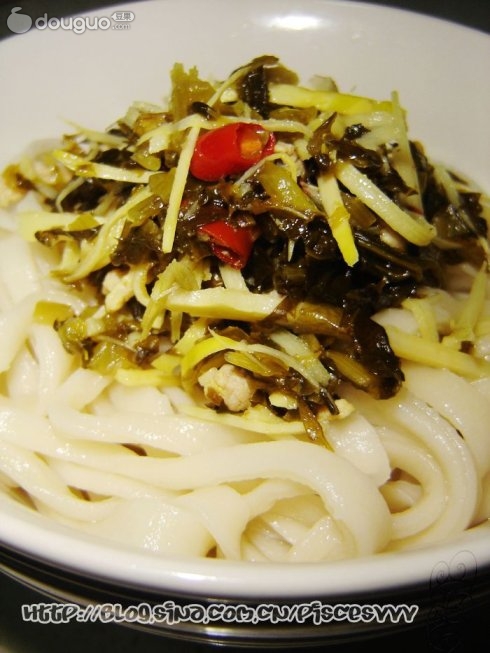 春笋雪菜豆腐手擀面鸭血和肉丝的功效图片