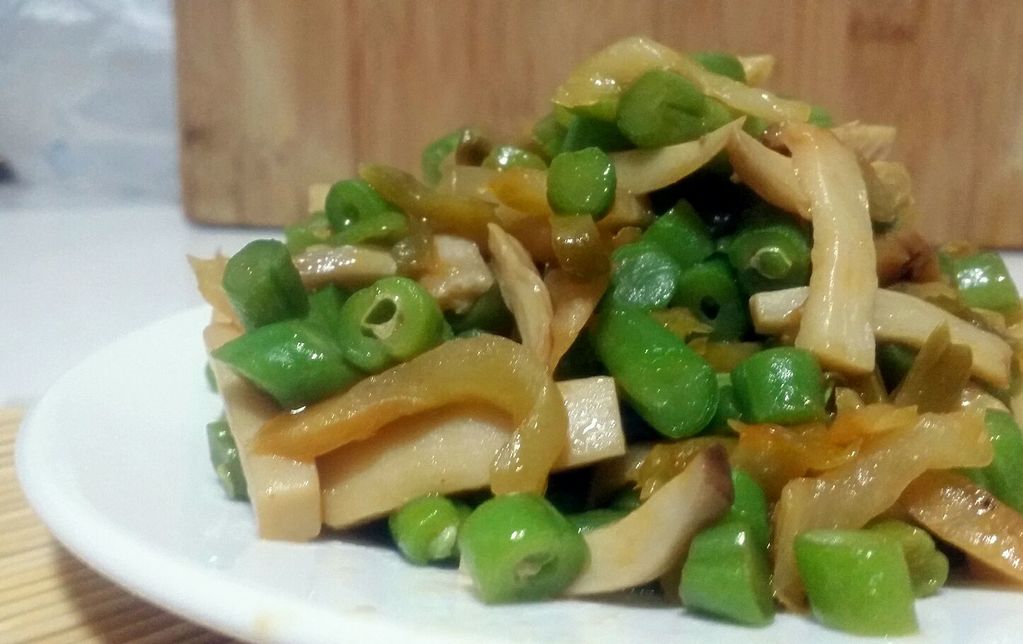 手工杏鲍菇炒榨菜(超级下饭菜)--乌江做法的榨菜翅膀架豆怎么做小鸡图片