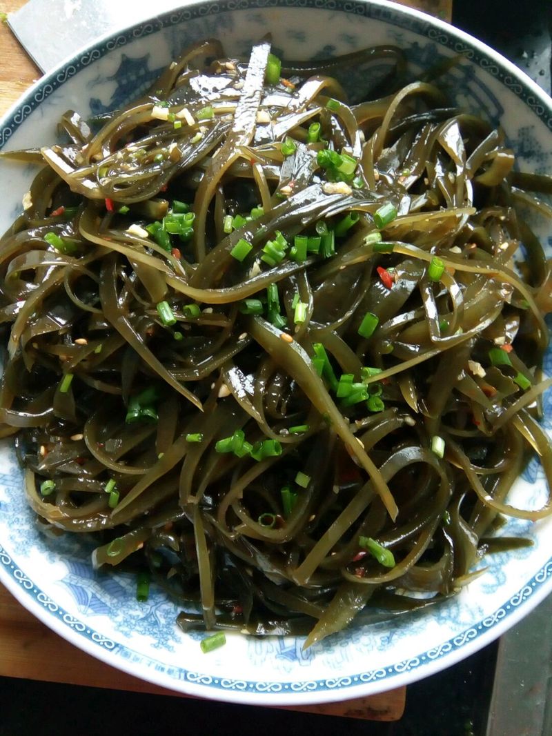 躣