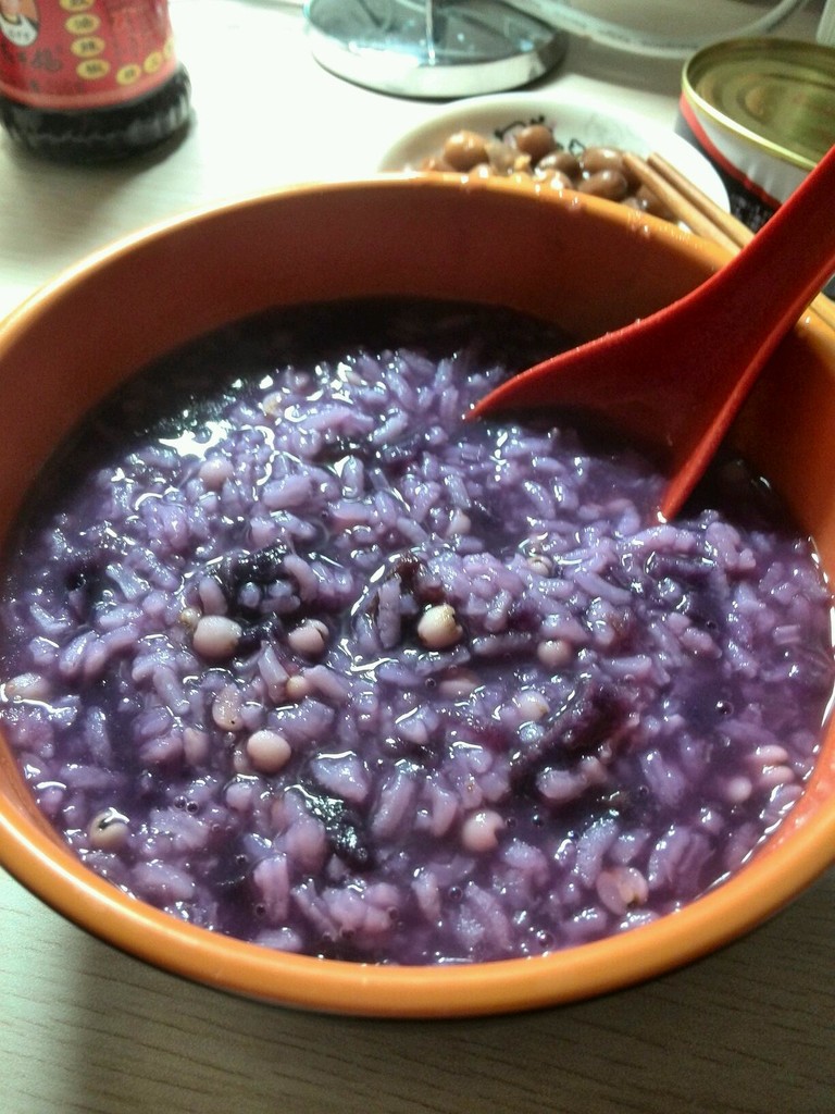 薏米可以和大米黑米黑豆紫薯一起煮粥吃吗?吃