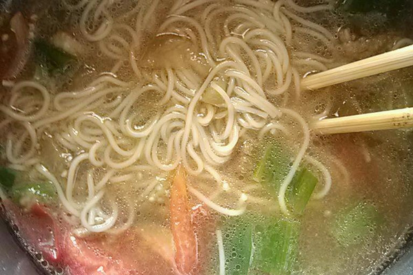 简单汤面条
