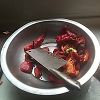 辣椒海鲜牛肉酱的做法图解1