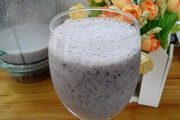 火龙果蓝莓酸牛奶的做法_【图解】火龙果蓝莓