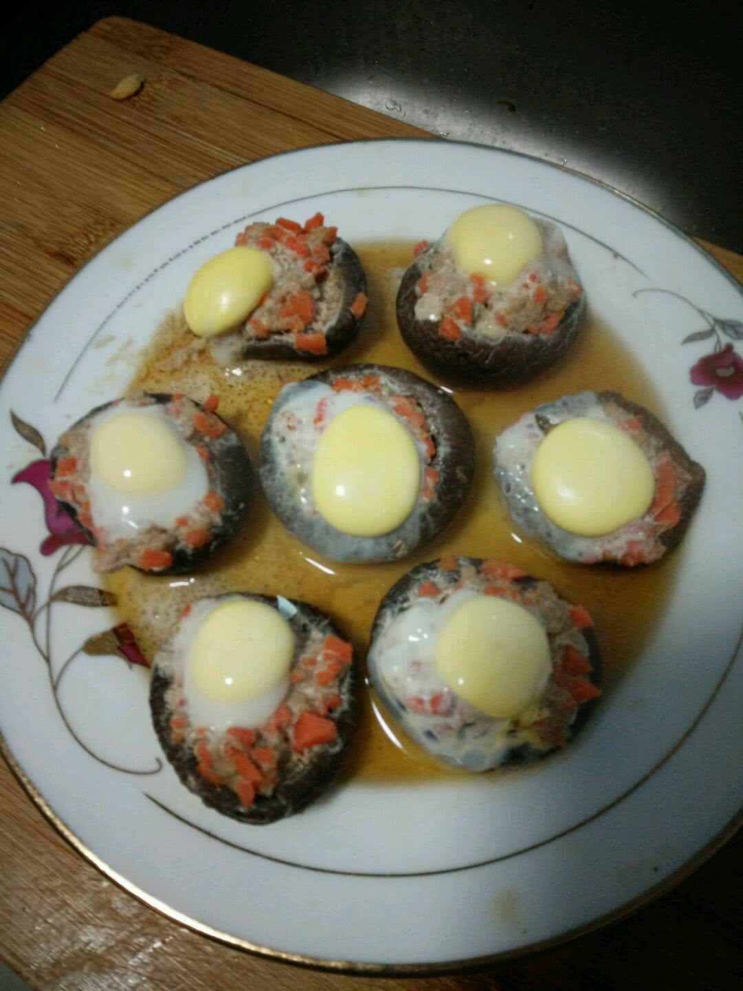 香菇炒鸡蛋,香菇炒鸡蛋的家常做法 - 美食杰香菇炒鸡蛋做法大全
