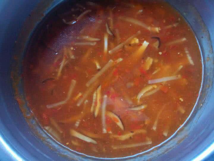 酸辣肉丝汤