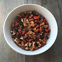 #东菱DL-4706W云食谱面包机#陈皮花生糖的做核桃五指毛桃茯苓排骨汤图片