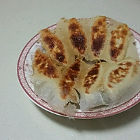 萝卜肉馅水煎饺的做法图解1