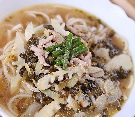 雪菜儿童肉丝面春笋鸡胸肉造型图片