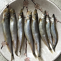 香煎多春鱼的做法_【图解】香煎多春鱼怎么做