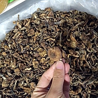 蘑菇炖土豆的做法图解1
