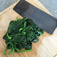 菠菜猪肝粥的做法图解2...<a href=