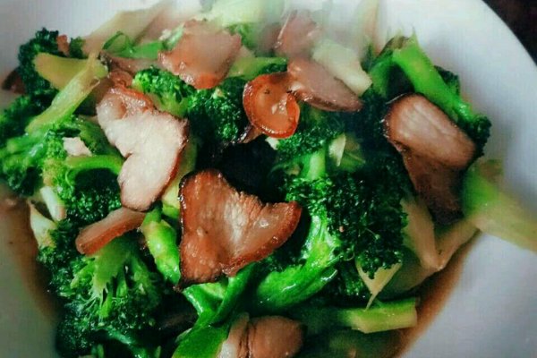 腊肉西兰花