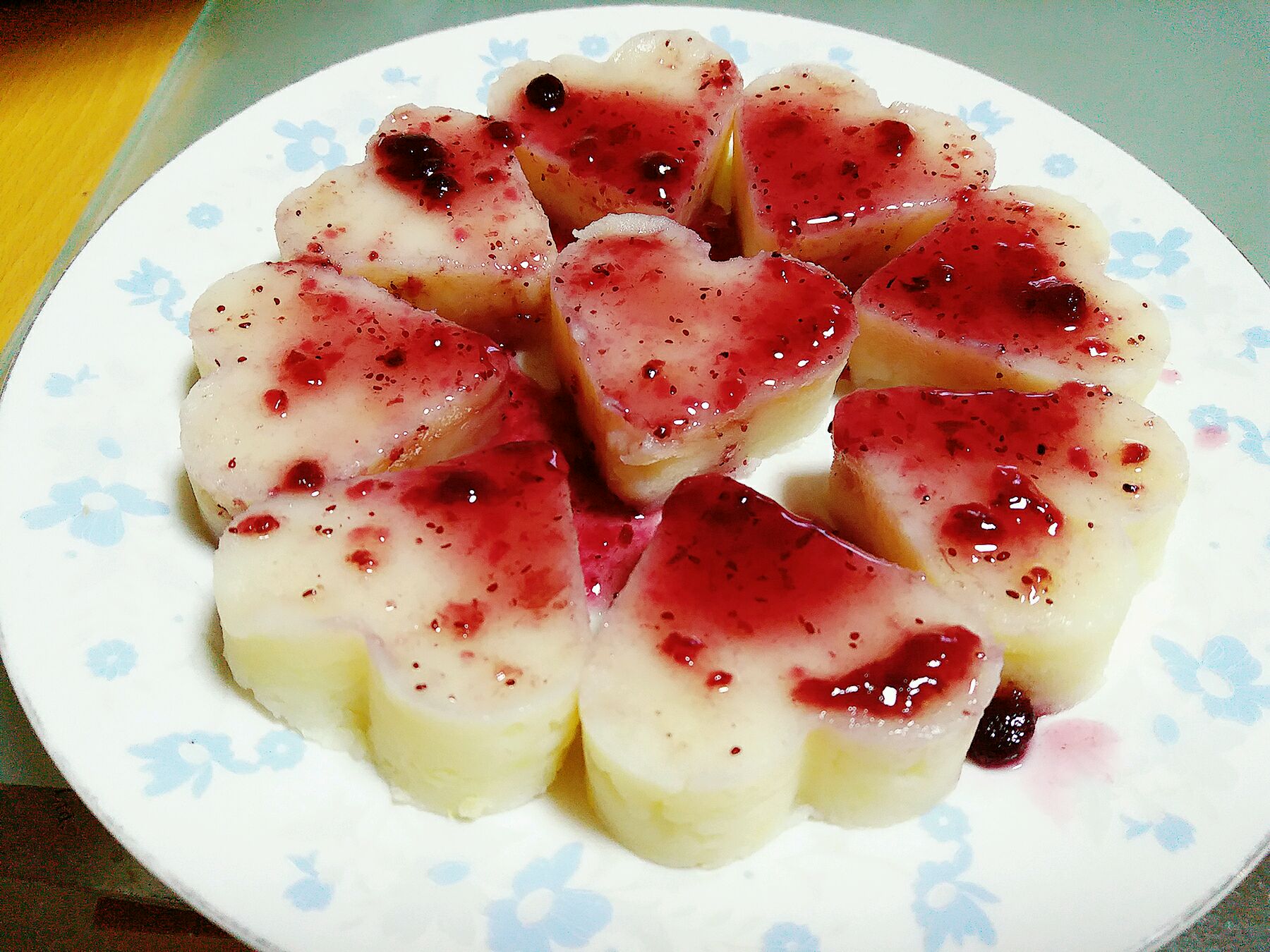 蓝莓土豆泥摄影图__传统美食_餐饮美食_摄影图库_昵图网nipic.com