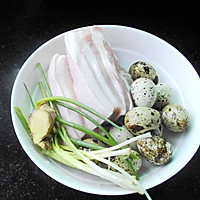 虎皮蛋烧肉的做法图解1