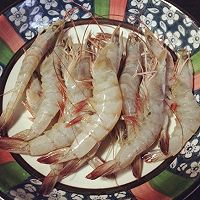 缤纷虾仁的做法图解1