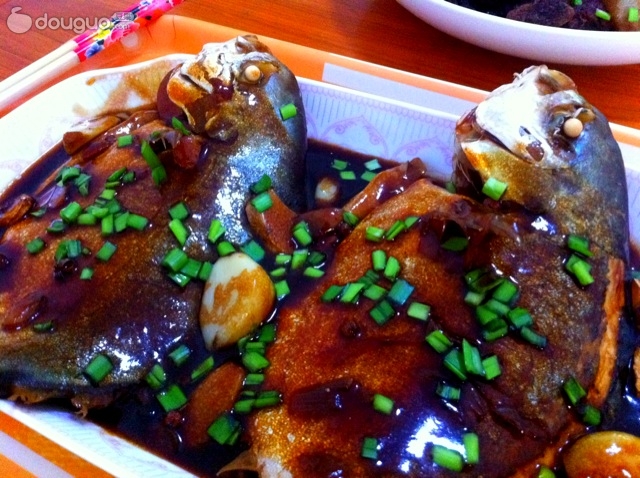 红烧金鲳鱼肯德基里的鸡胸肉怎么做图片