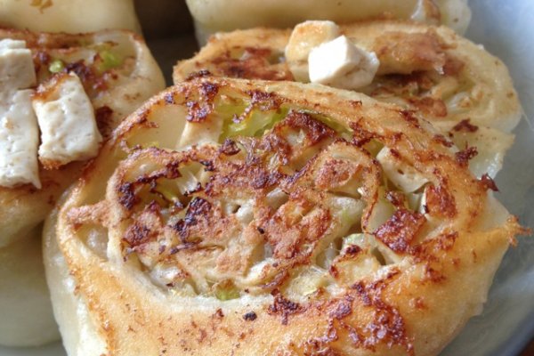 萝卜豆腐卷的做法_【图解】萝卜豆腐卷怎么做如何做好吃_萝卜豆腐卷家常做法大全_山丘之王_豆果美食