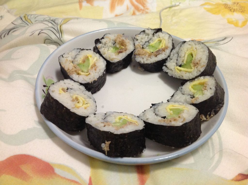 寿司的做法_【图解】寿司怎么做如何做好吃_寿司家常