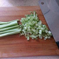 【美味面食】芹菜猪肉饺子的做法图解1