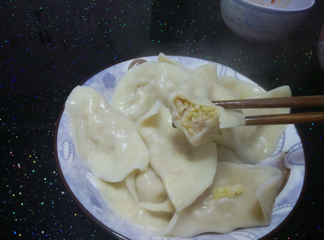 白菜猪肉水饺的做法