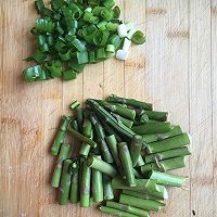 芦笋炒虾仁的做法图解1