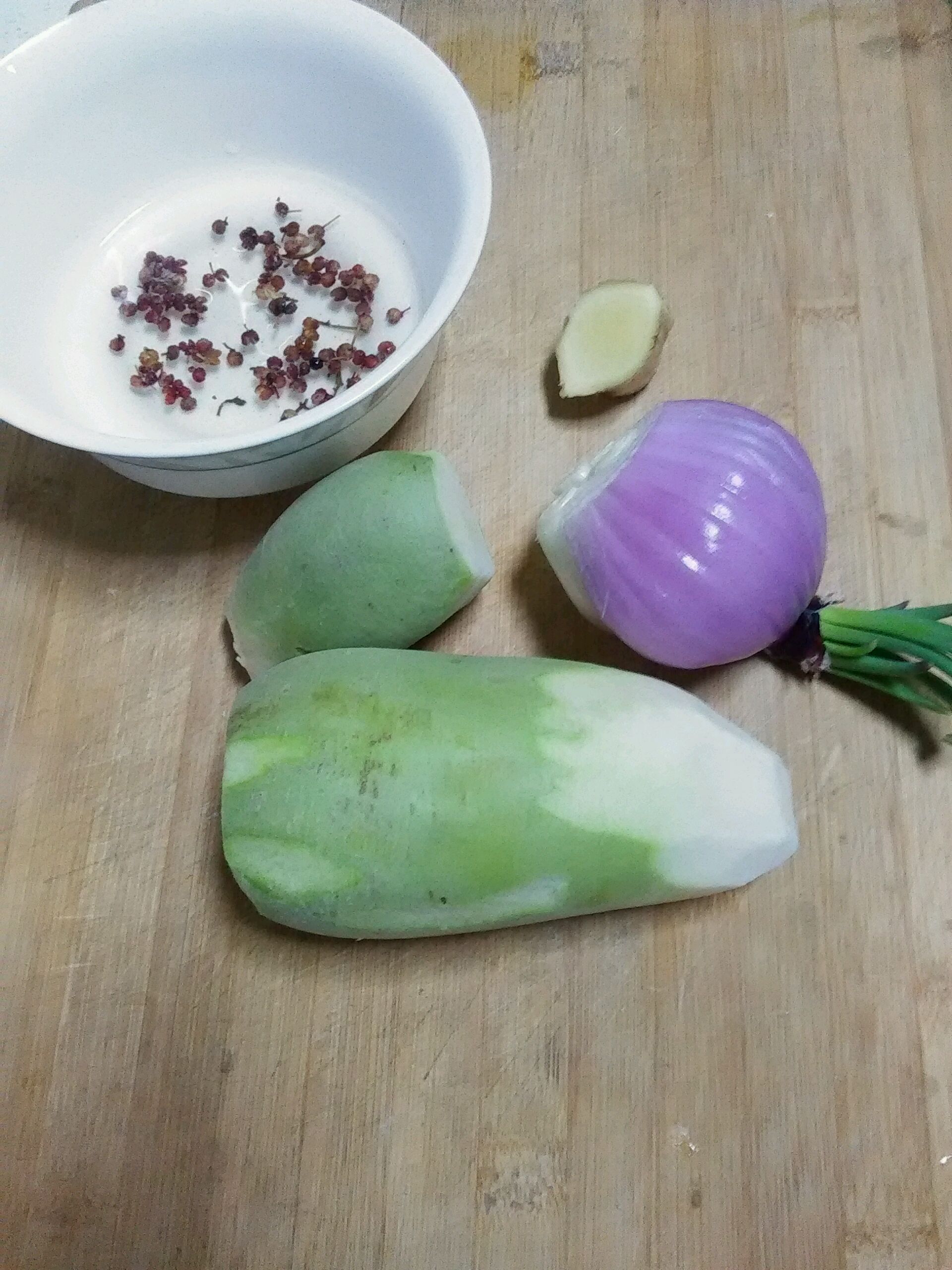 手工萝卜羊肉饺的做法图解1