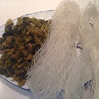 酸菜粉丝牛肉圆子汤的做法图解1