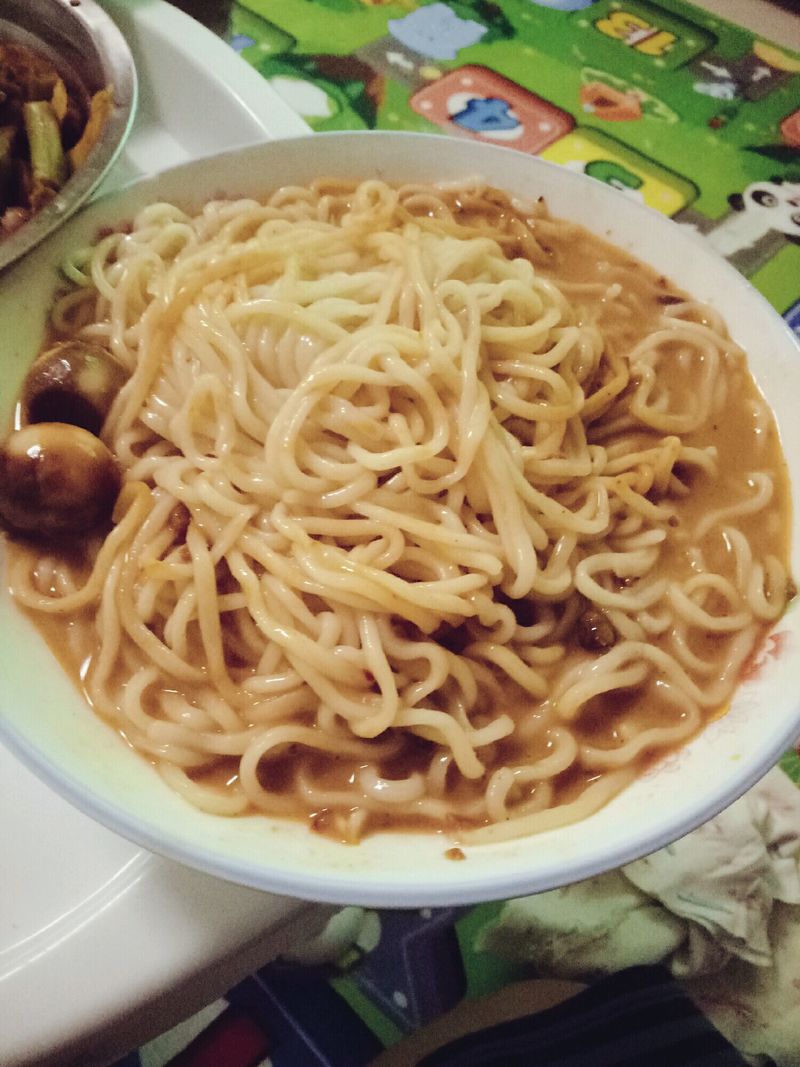 齴