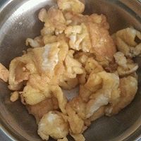 猪肉鸡蛋面的做法图解1