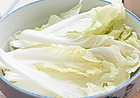 白菜粉丝汤的做法图...<a href=