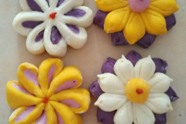 花样花卷的做法_【图解】花样花卷怎么做如何