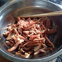 京酱肉丝的做法图解1