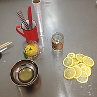 柠檬蜂蜜水(健身自制)的做法_【图解】柠檬蜂