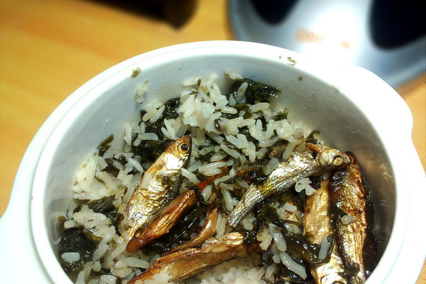 鱼干饭的做法