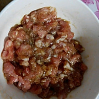 鲜肉小馄饨的做法图解2