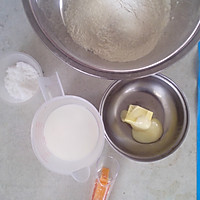 日式炼乳豆沙面包的做法_【图解】日式炼乳豆