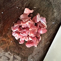 青椒蚕豆米盖浇饭的做法图解1