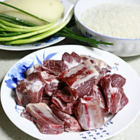 简单易做的快手排骨拌饭的做法图解1