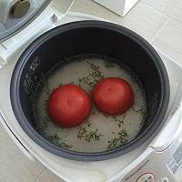 懒人电饭煲番茄饭的做法图解1
