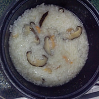 电饭锅早餐粥系列--香菇虾米粥的做法_【图解
