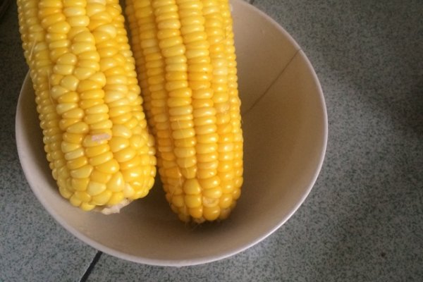 蒸水果玉米的做法_【图解】蒸水果玉米怎么做