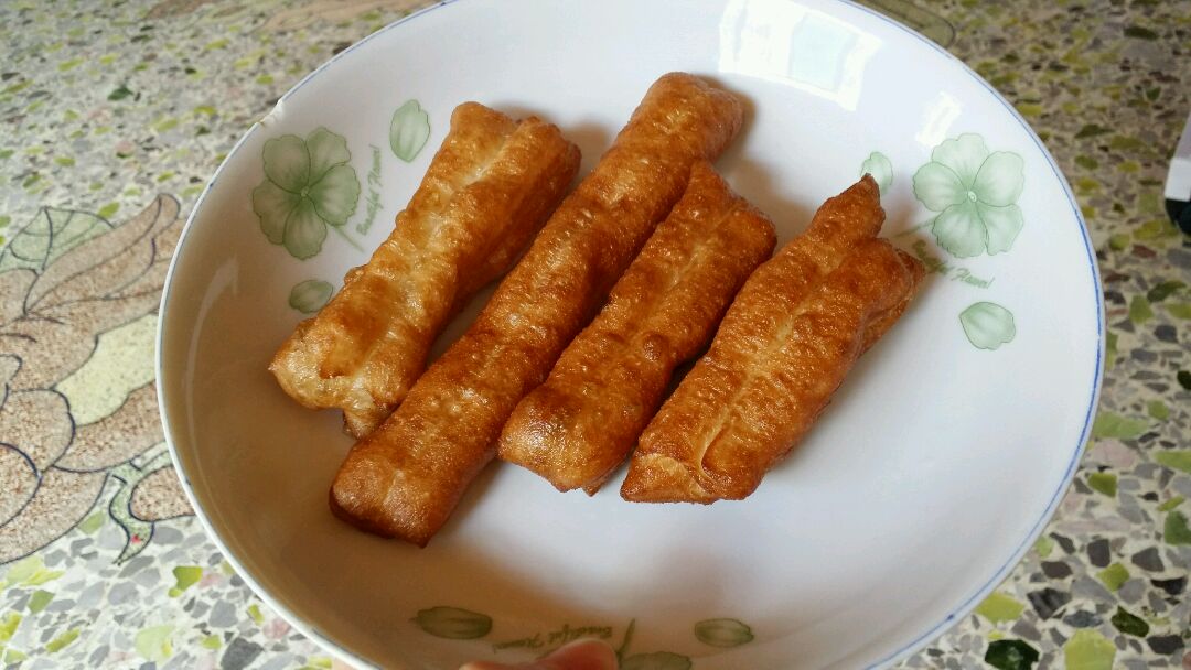 油条的做法_【图解】油条怎么做如何做好吃_油条家常
