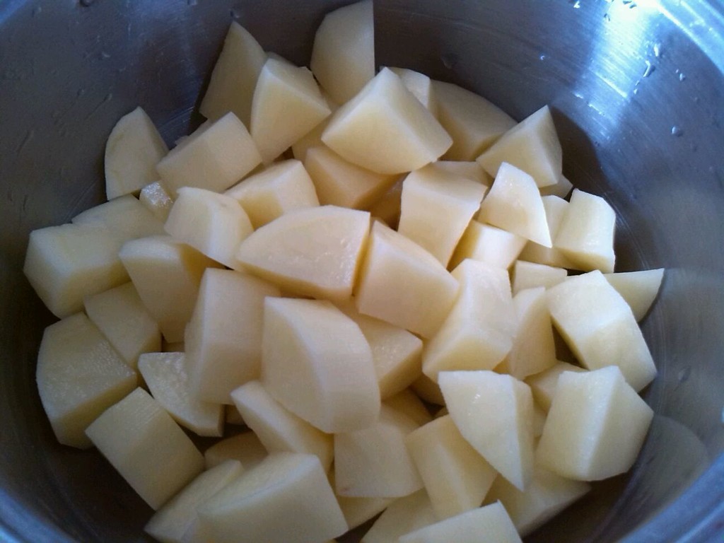 拔丝土豆的做法_【图解】拔丝土豆怎么做如何做好吃_拔丝土豆家常做法大全_鲁菜传_豆果美食
