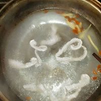 平菇鸡蛋汤的做法图解1